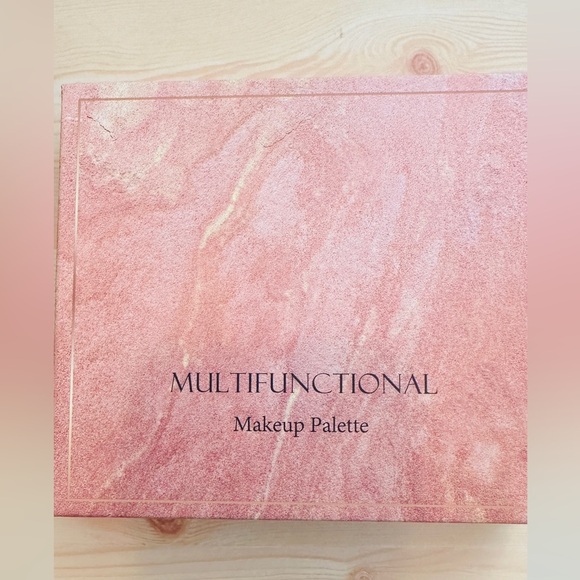 Blush and Eyeshadow Palette with Mirror - Picture 4 of 4